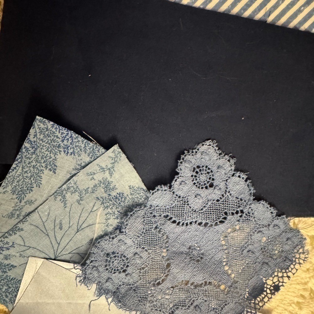 Vintage Fabric Scrap Bundle Blue Green Junk Journal Slow‎ Stitch Lace Embroidery - Picture 4 of 10